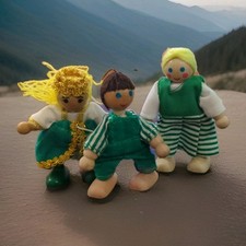Melissa & Doug Lot of 3 Wooden Dolls Green Princess Blonde Girl Brown Hair Boy 