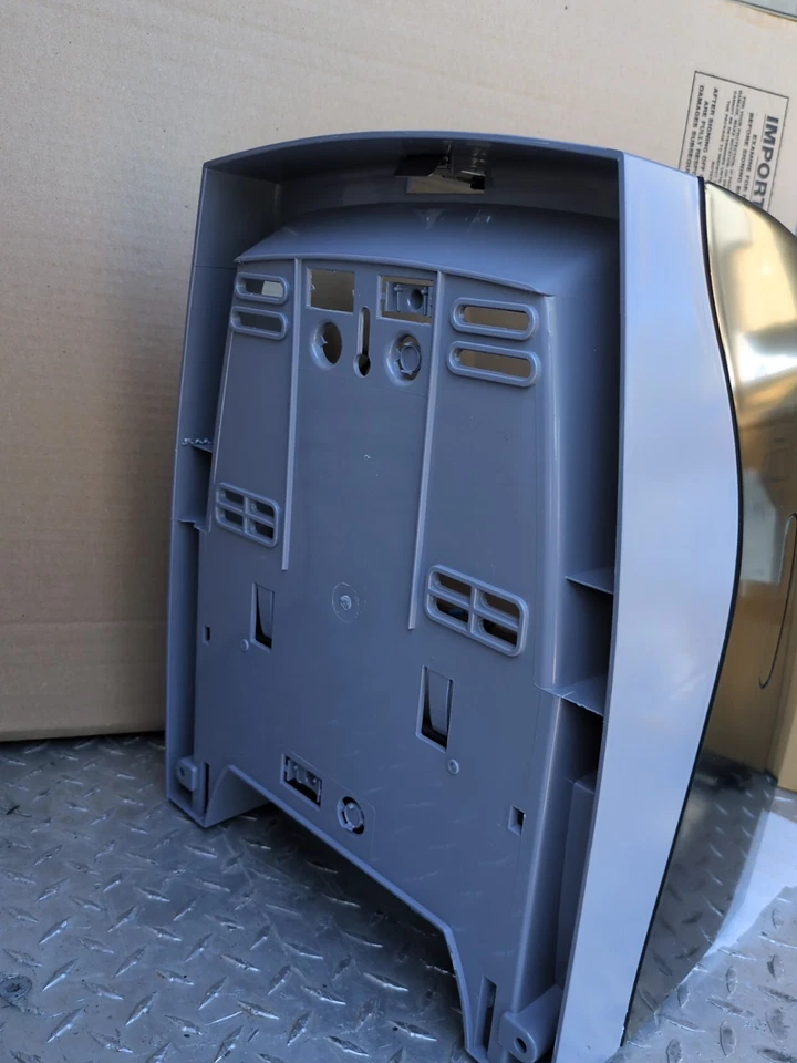 Kimberly-Clark Professional Sanitouch Manual Hard Roll Towel Dispenser 09996 - Image 4 of 4