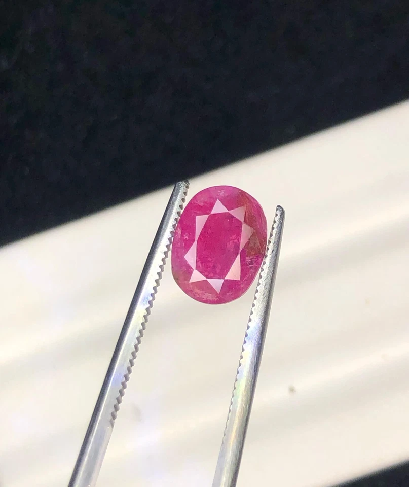 2.10 ct Top Quality Natural Ruby loose gemstone from Afghanistan - Image 3 of 4