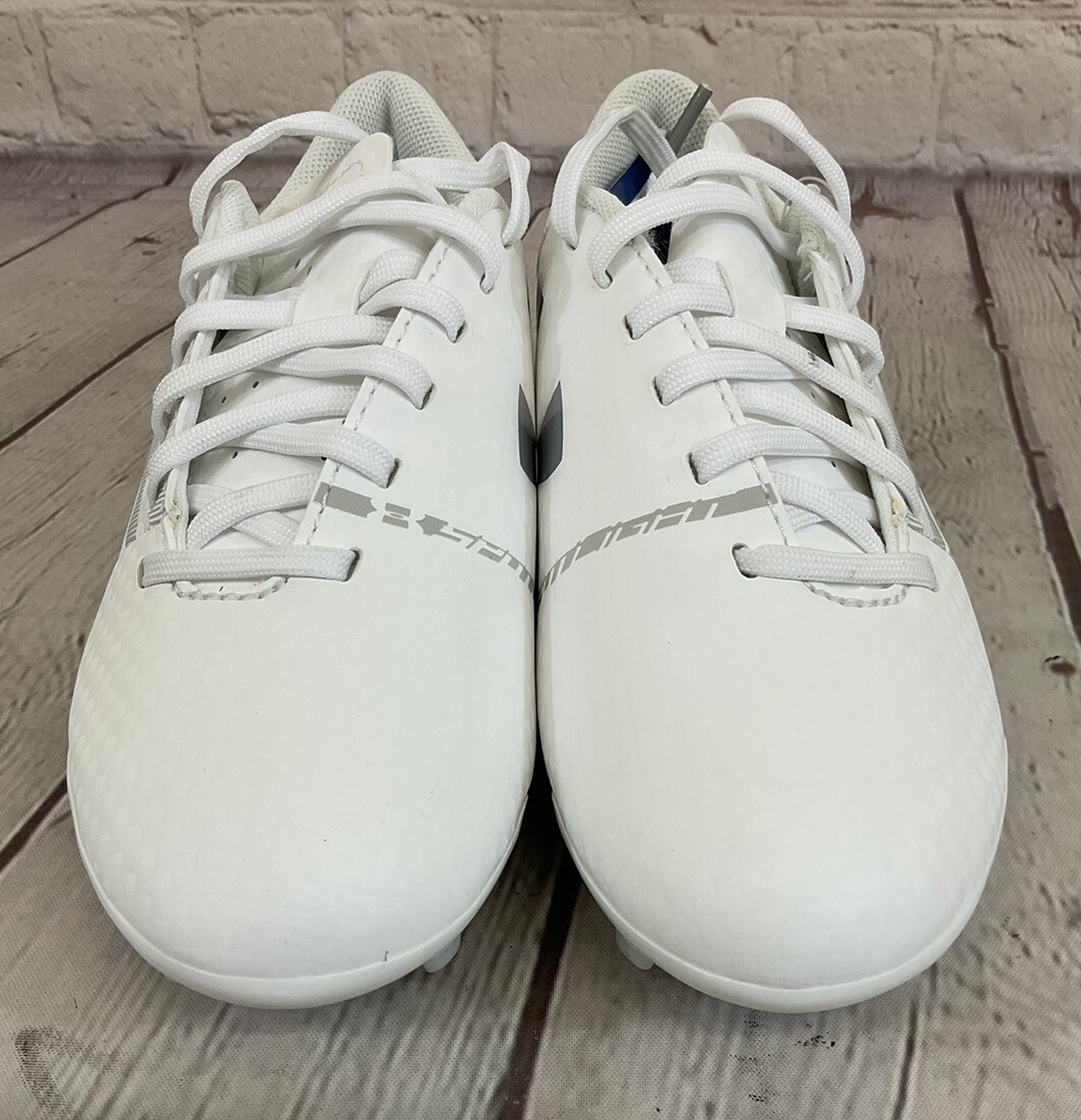 Under Armour 1289542 100 Spotlight DL FG JR Youth Soccer Under Armour 1289542 100 Spotlight DL FG JR Youth Soccer