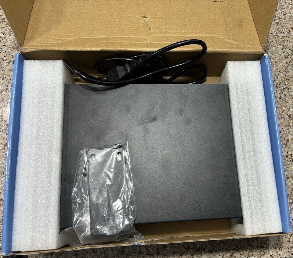 ENS PoE Switch - 100 Mbps 800 ft - Standard IEEE 802 3i/3u/3x/af/at Protocol ... - Image 3 of 4