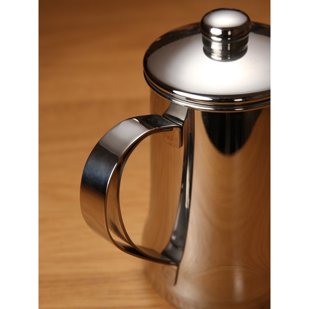 Iwaki Tsuki-Usagi Stainless Steel Slim Pot 0.7L Mirror Iwaki Tsuki-Usagi Stainless Steel Slim Pot 0.7L Mirror