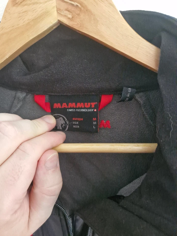 Mammut Fleece Jacket Black Full Zip Size M For Climbing Hiking - Image 2 of 4