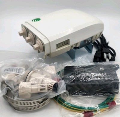 New Open Box SIKLU MultiHaul Terminal Unit, White MH-T200-CCC-PoE-MWB VEHP297