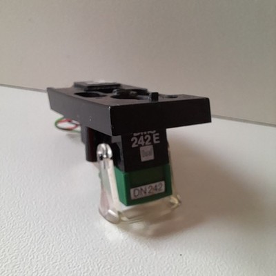 Dual DMS 242E Tonabnehmer Sytem mit gebrauchter original Nadel