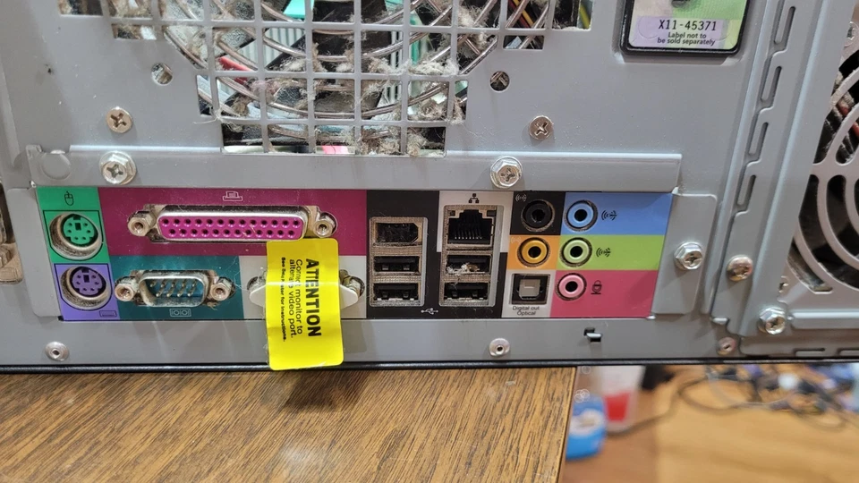 Gateway FX400 MT 英特尔奔腾 D 2.8GHZ 3GB RAM 250GB WIndows XP Pro — 第 3/4 张图片