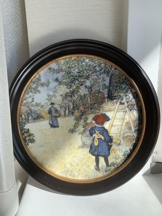 Royal Copenhagen Picking Apple Plate 8.5