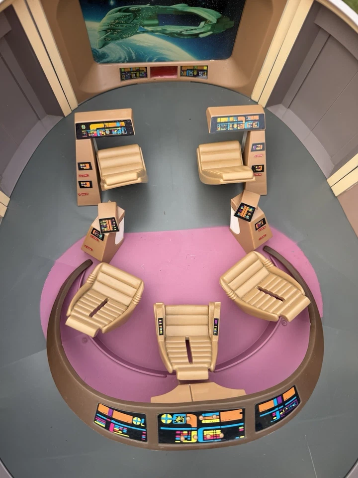 Playmates Star Trek The Next Generation Enterprise Bridge Playset W/ 7 Figures - Image 2 of 4