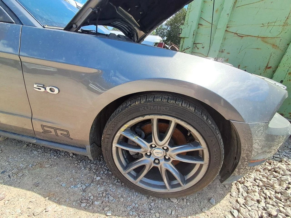 Radiator Fits 11-14 MUSTANG 2582978 - Изображение 2 из 4