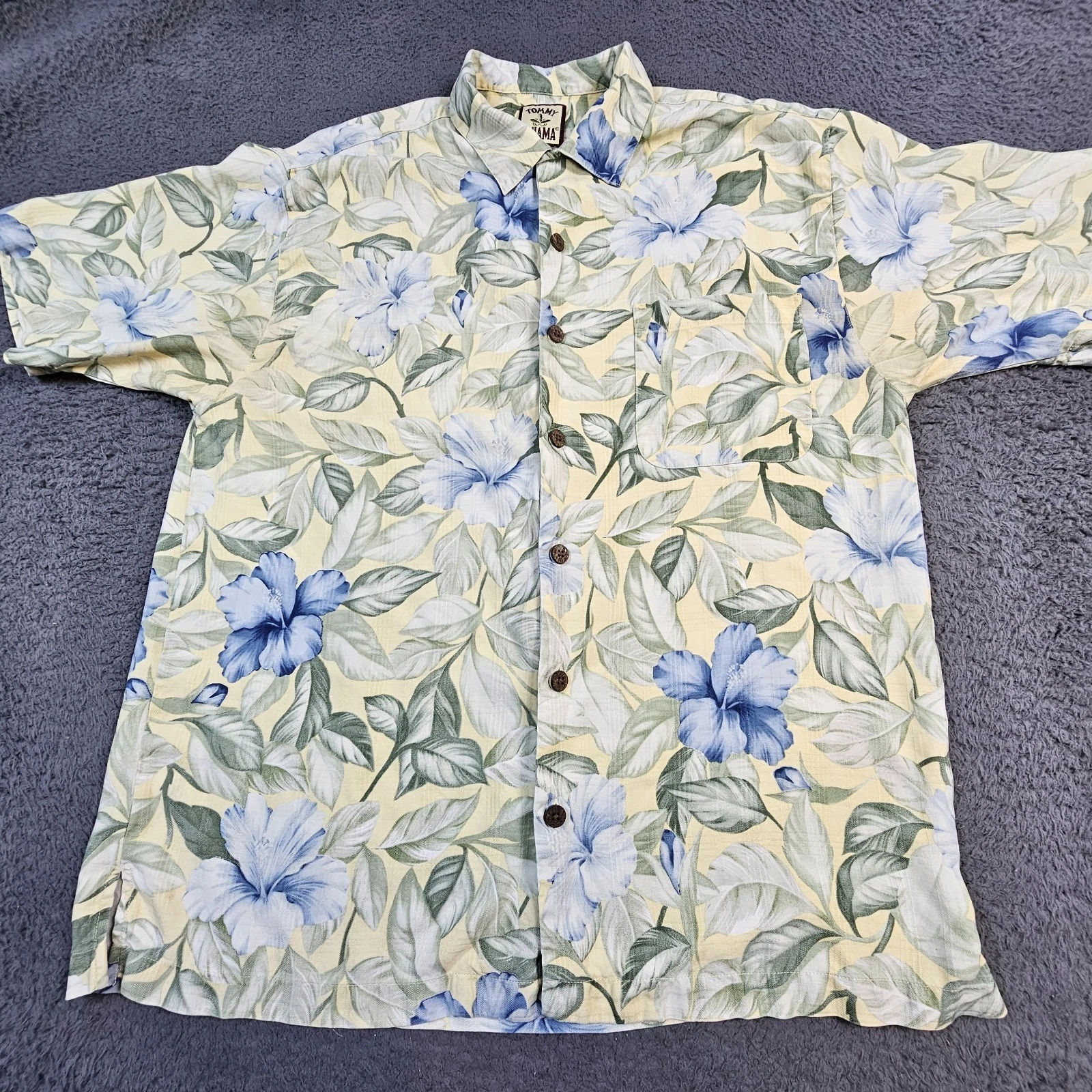 Tommy Bahama Mens 100% Silk Hawaiian Shirt Floral Mens Medium Beach Summer Camp
