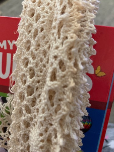 20 Yards Vintage Cotton Cluny Fine Crochet Lace - Picture 5 of 5