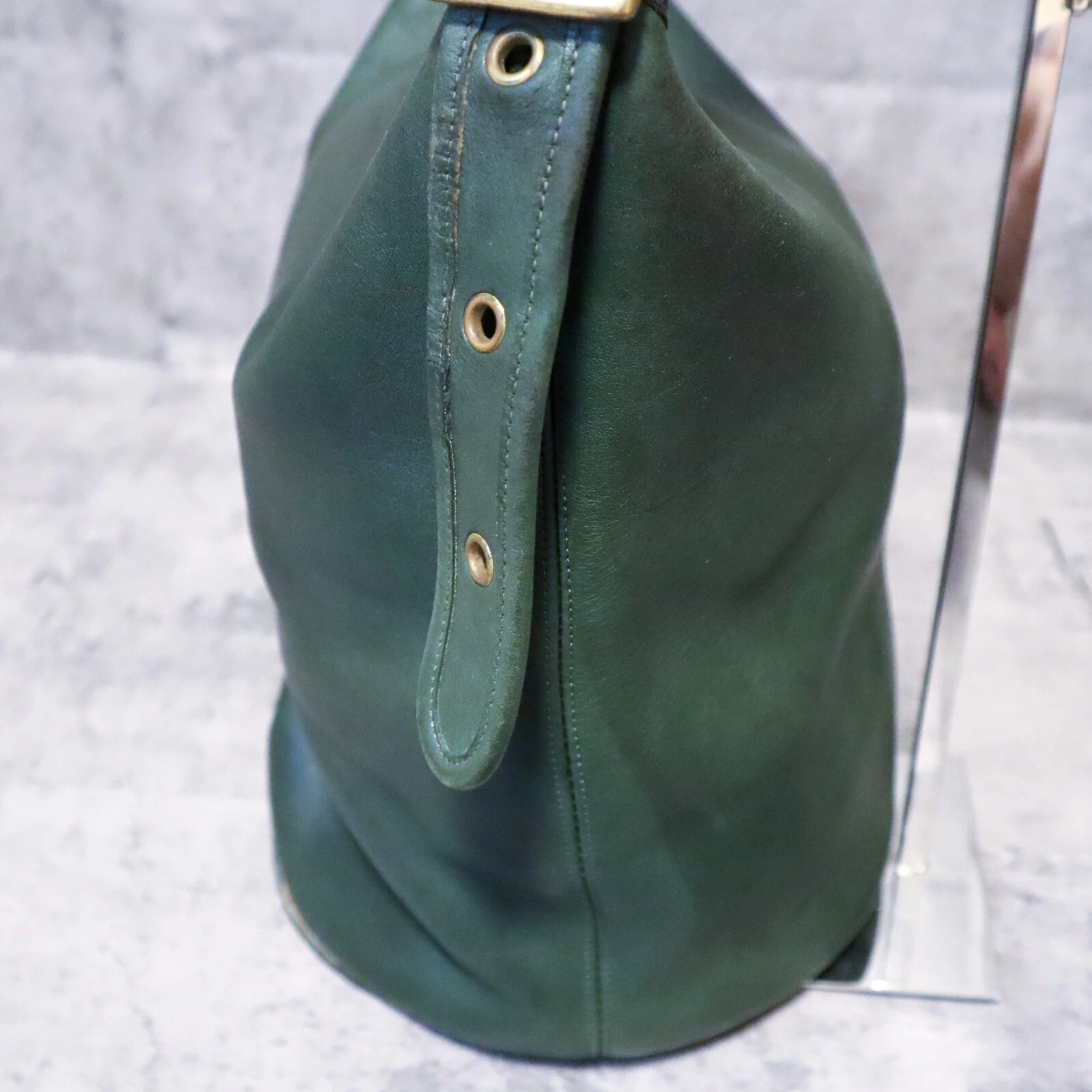 Borsa a tracolla Coach vintage 9085 verde pelle conciata a guanto made in USA