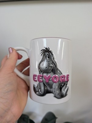 Disney Eeyore Tasse, lila & weiß, 3D geprägtes Design - Winne The Pooh
