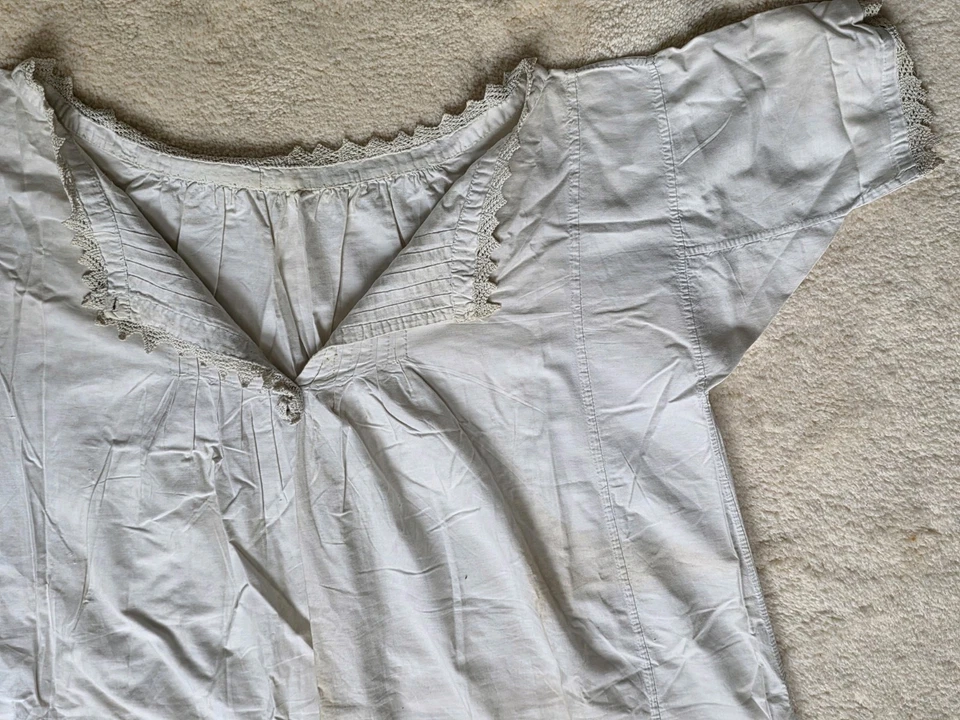 Antique Victorian? Heritage White Cotton Nightdress With Chrochet Lace Decor  - Image 4 of 4