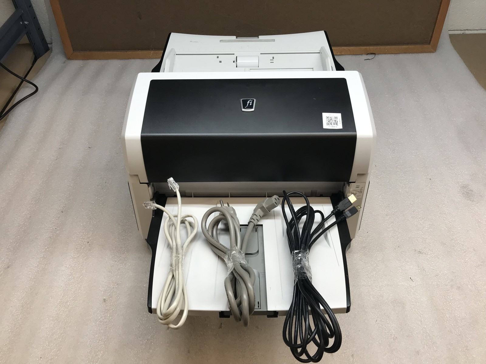 Fujitsu FI-6670 Color Duplex Document Scanner PA03576-B665 - TESTED