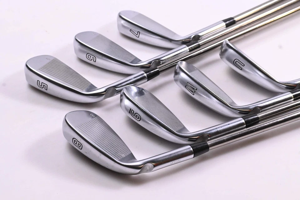 Ping G410 Irons / 5-PW+GW / Red Dot / Senior Flex Shafts - Image 4 of 4