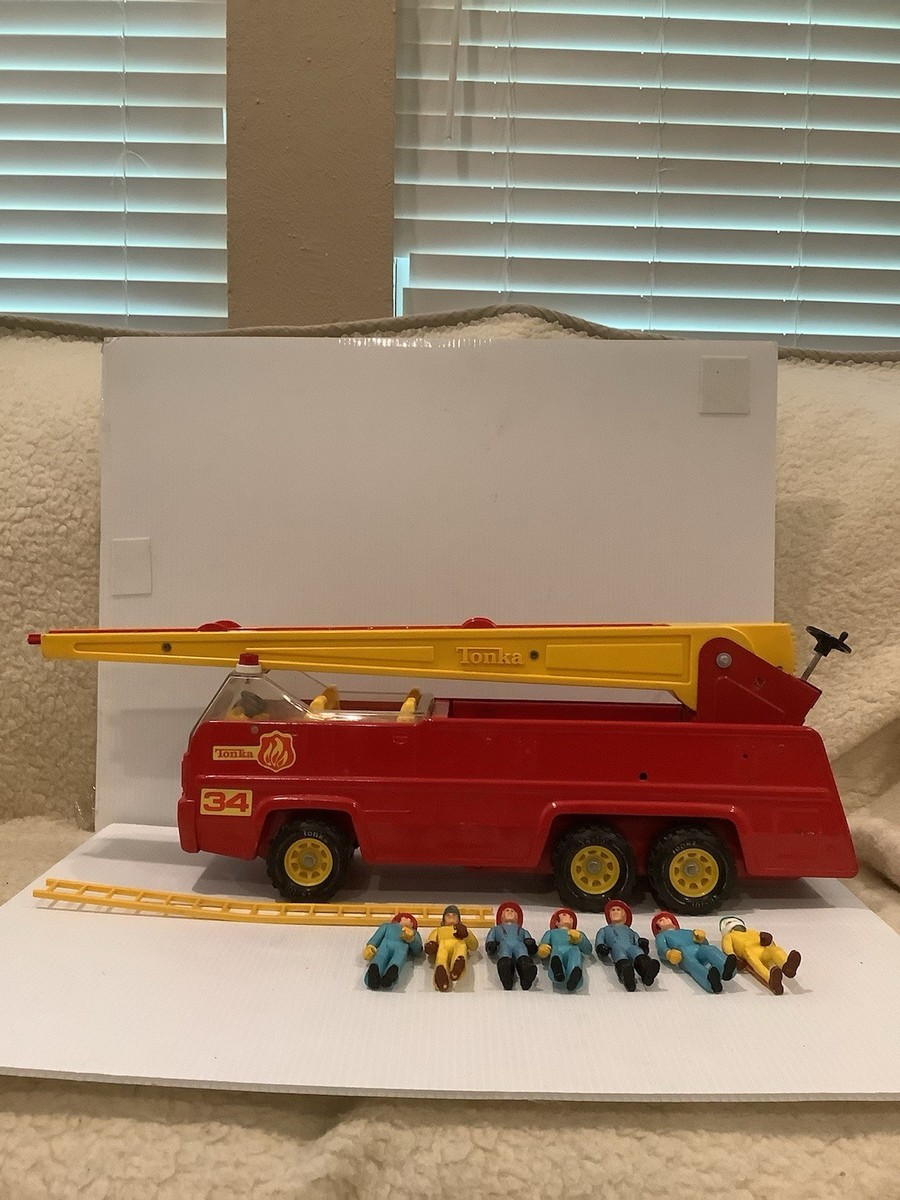 Vintage 1975 Tonka Toys Aerial Ladder Fire Truck No. 2960 W