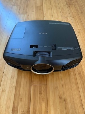 Epson Powerlite Pro Cinema 6020UB 3D Full HD Projector 1000 Lamp Hrs NO REMOTE