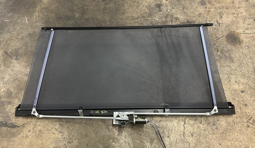 BMW E39 M5 540i 530i 525i REAR WINDSHIELD ELECTRIC SUN SHADE BLIND 8176169