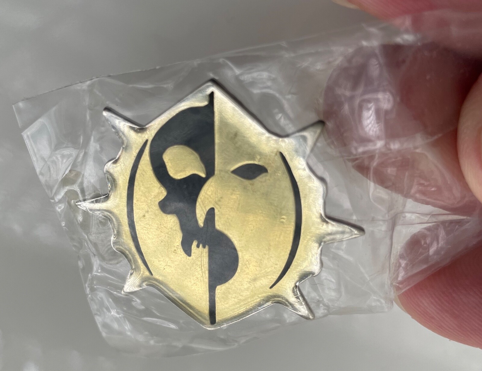 Insigne Vampire The Masquerade Harbingers of Skulls, l'accessoire gothique pour sac à dos