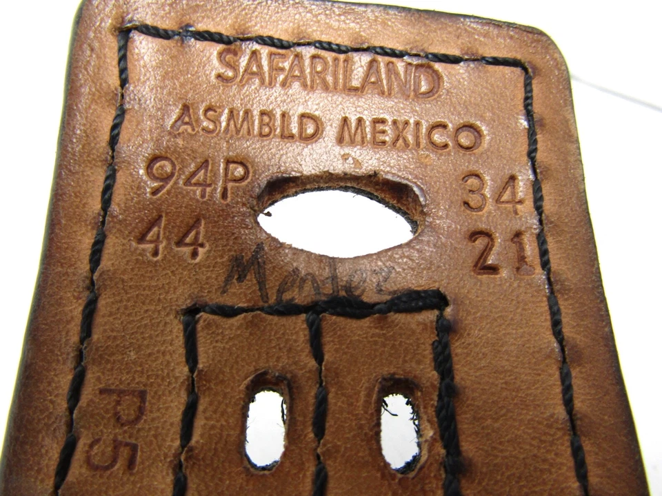 Cinturón Safariland 94P Police Duty Sin Hebilla 2.25", Negro Alto Brillo - Talla 34 Foto 3 de 4