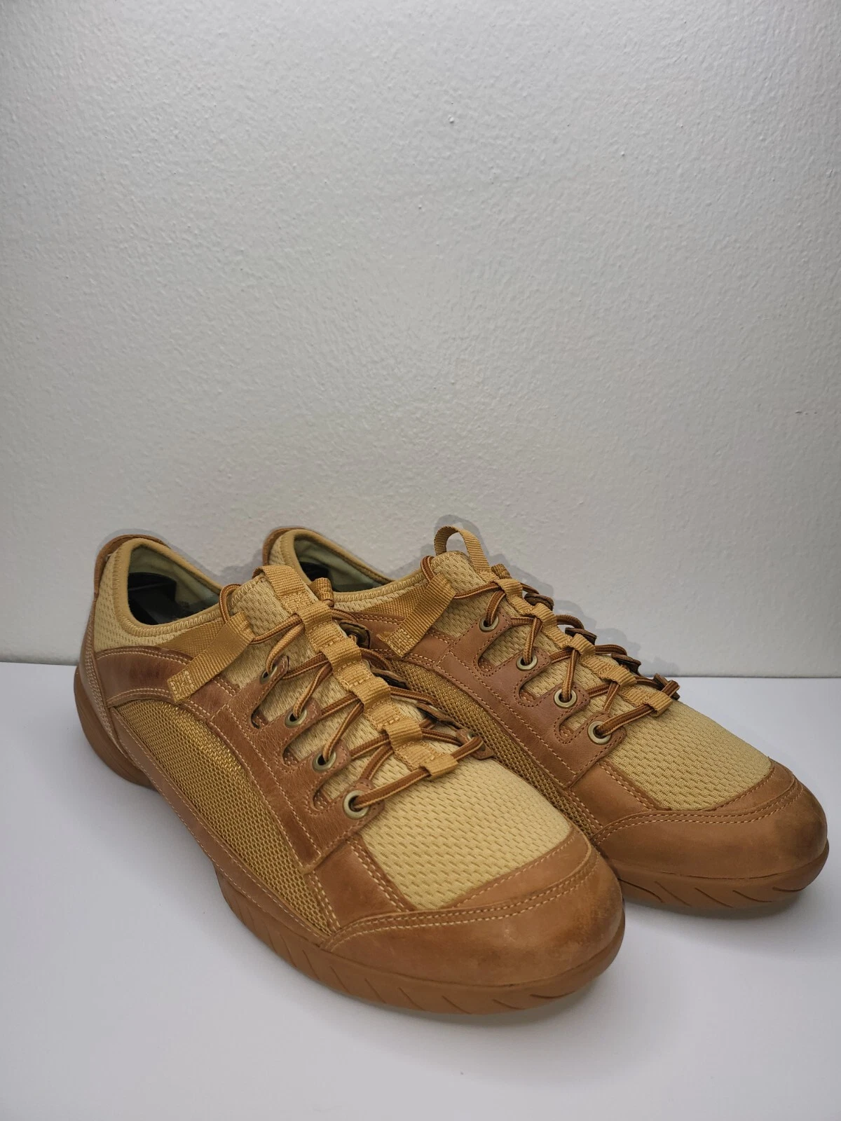 Scarpe da ginnastica basse casual da donna Timberland Richter 25645 in pelle marrone taglia 10M