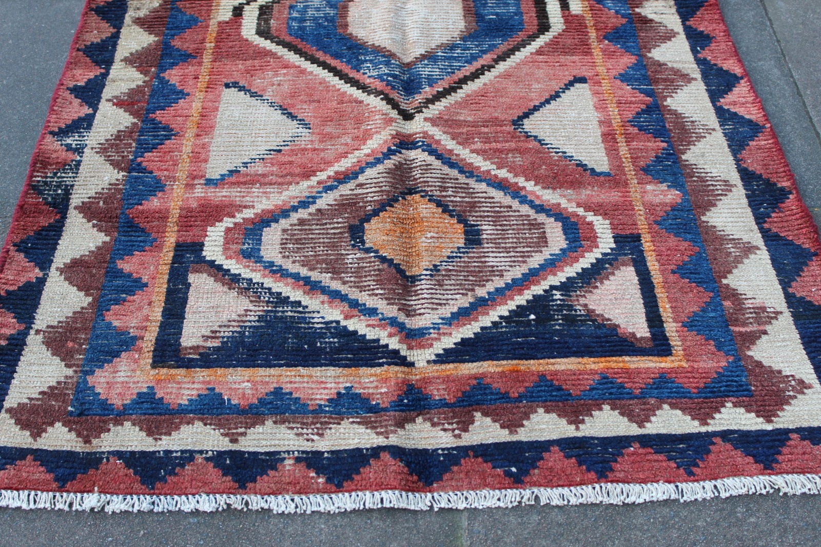 Picture 4 of 13