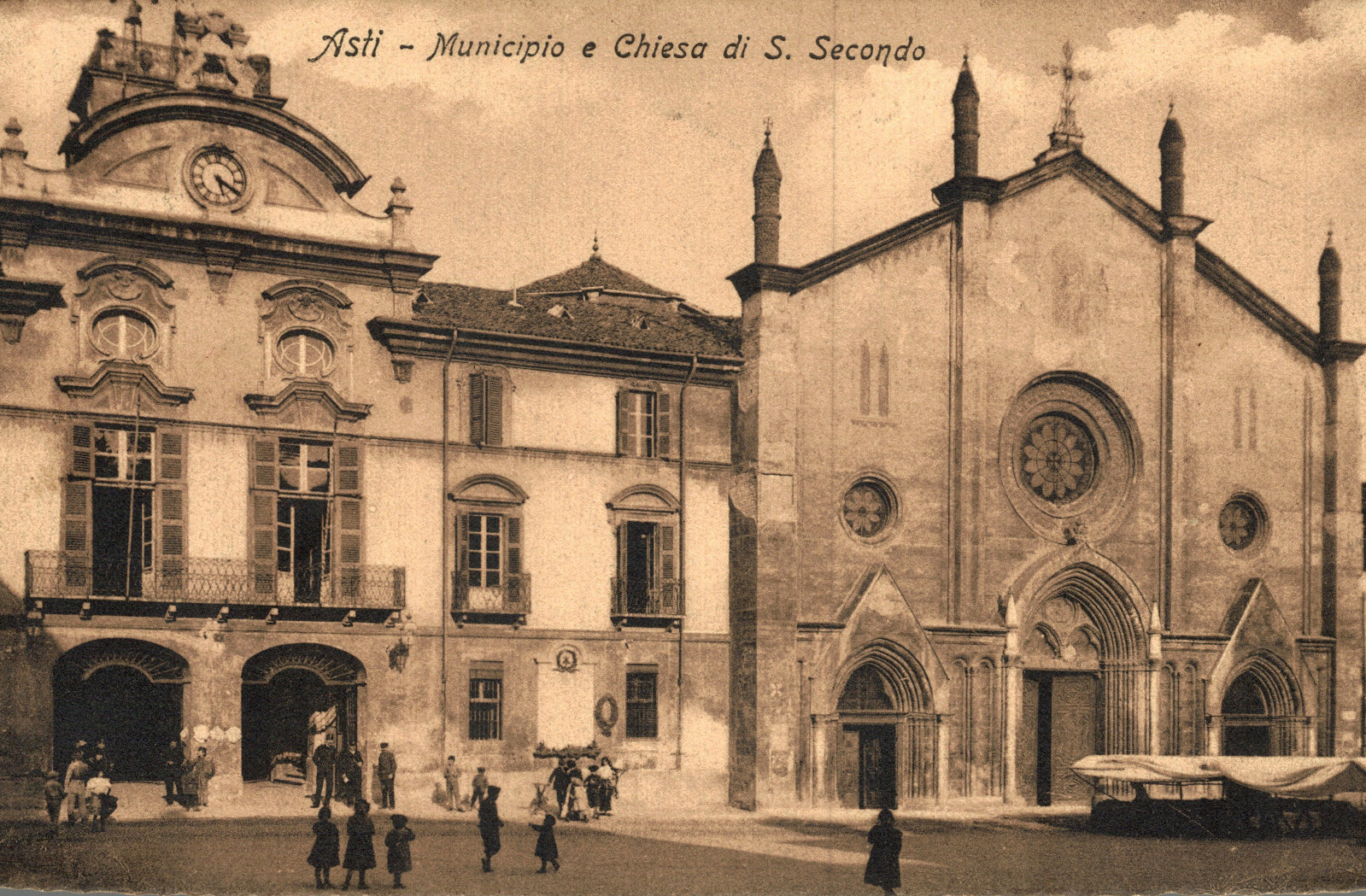 Foto 1 di 2