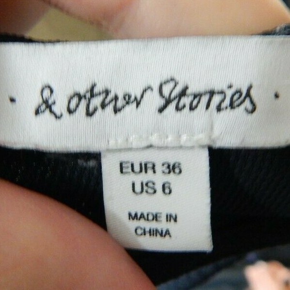 ALTRA & Other Stories Canotta donna 6 nera collo alto racerback usata in ottime condizioni spedizione gratuita