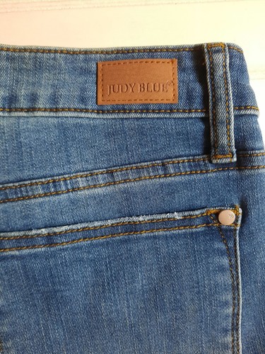 Judy Blue Size 31 Relaxed Fit Jeans Medium Wash Tapered - Picture 4 of 7