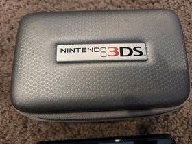 Nintendo 3DS Handheld CTR-001 Cosmo Black USA Version w/ Charger/Case/Games