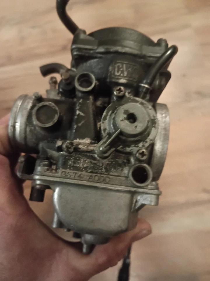 Carburadores carbohidratos Suzuki GSXR1100 1992 Foto 2 de 4