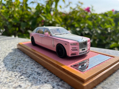XEROX1:43 Mansory Rolls-Royce Phantom 8 resin car model limited to 30 white/pink
