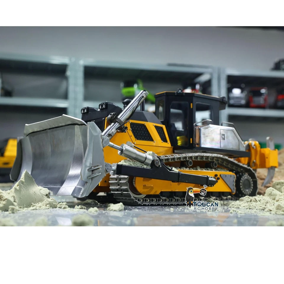 Metal 1/12 RC Hydraulic Bulldozer RTR Dozer Model 1.0L Oil Pump 5 Plows Radio - Image 3 of 4