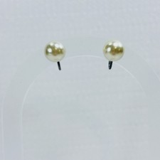 Vintage Pearl Luster Sterling Screwback Earrings K346