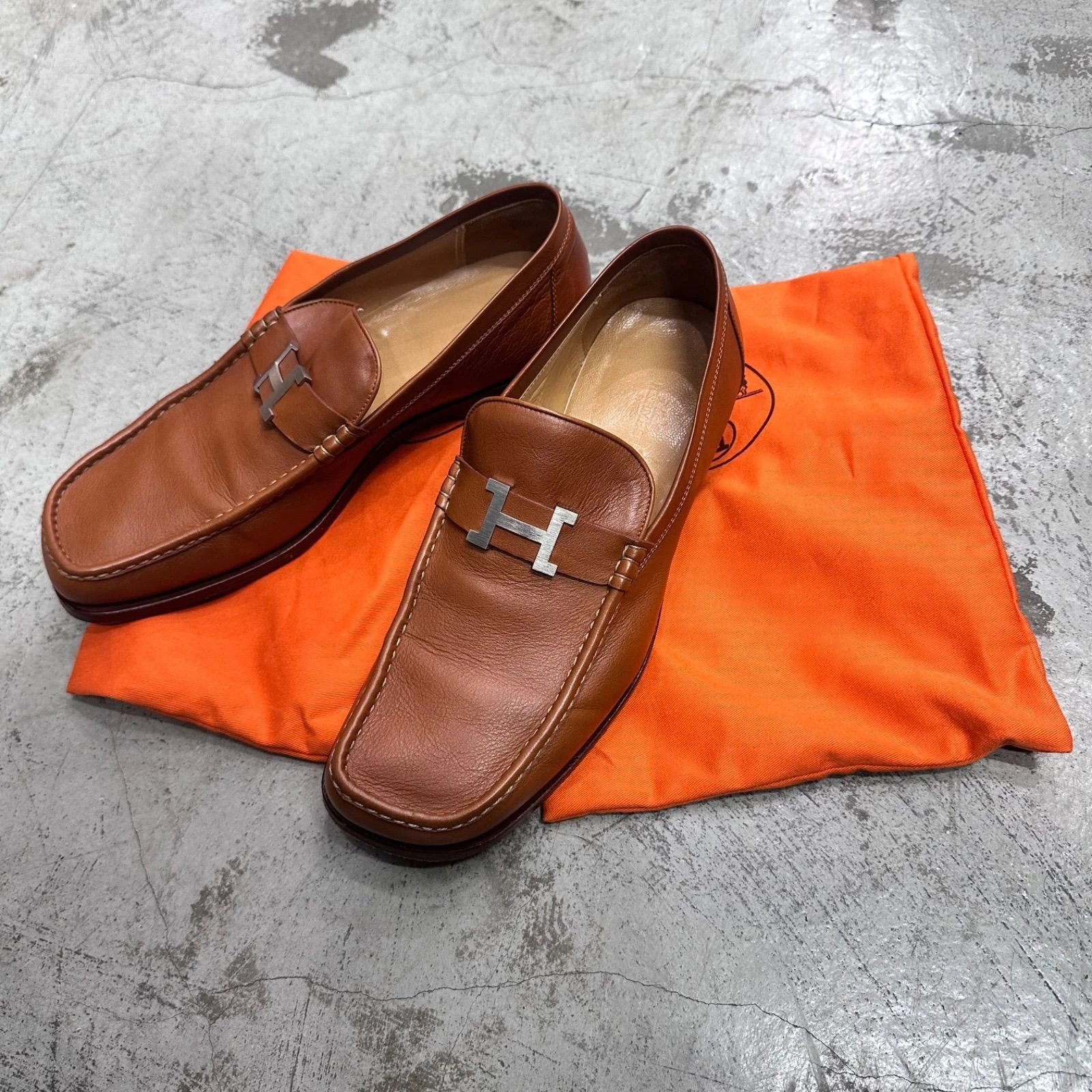HERMÈS Mocassini Hermes H logo punta quadrata in pelle taglia 43 scarpe F S
