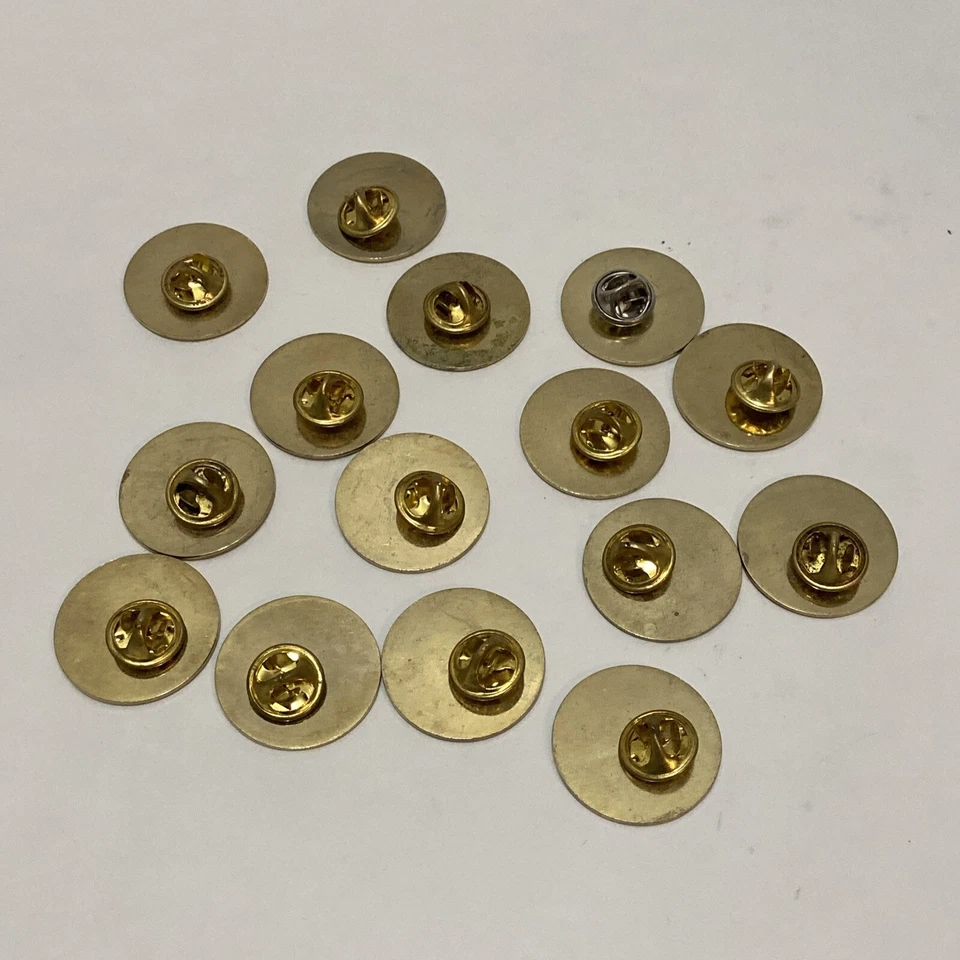 Винтажный лот из 15 булавок на лацканы «Выше и дальше» Blue star школьное образование белые - Изображение 2 из 3