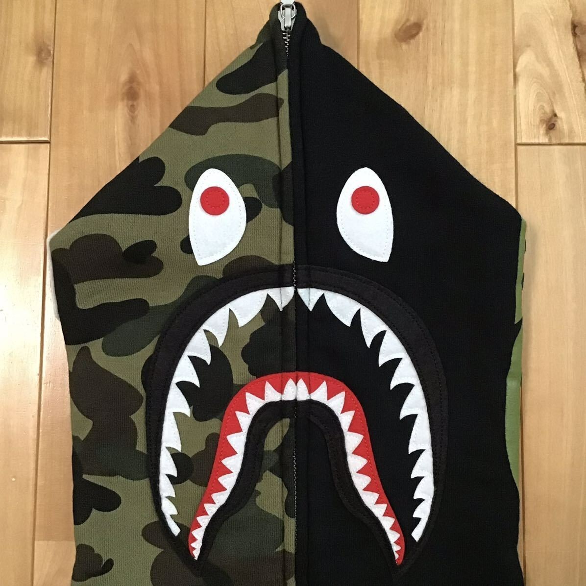 希少 BAPE Side Zip Shark Windbreaker 黒 L 希少 BAPE Side Zip Shark Windbreaker 黒 L