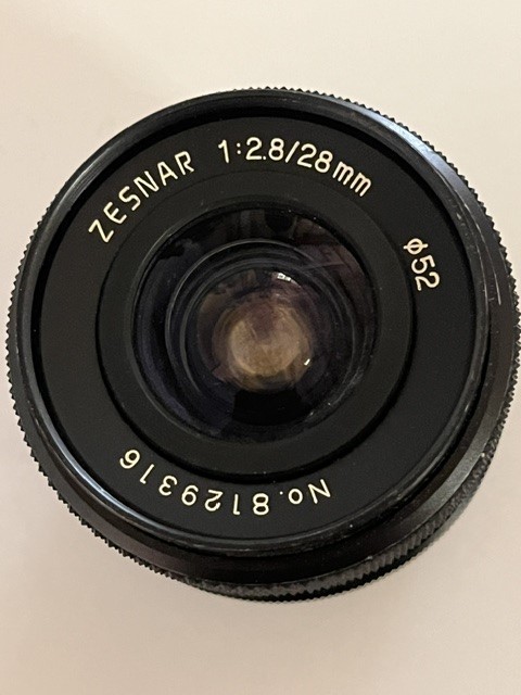 Zesnar  1:2.8/28mm  Camera Lens with caps