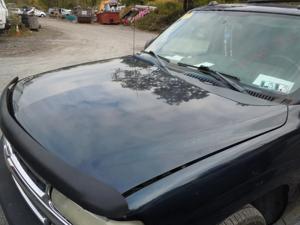 Chevrolet Suburban 1500 2000-2006 capó tapa capó OEM Foto 2 de 3