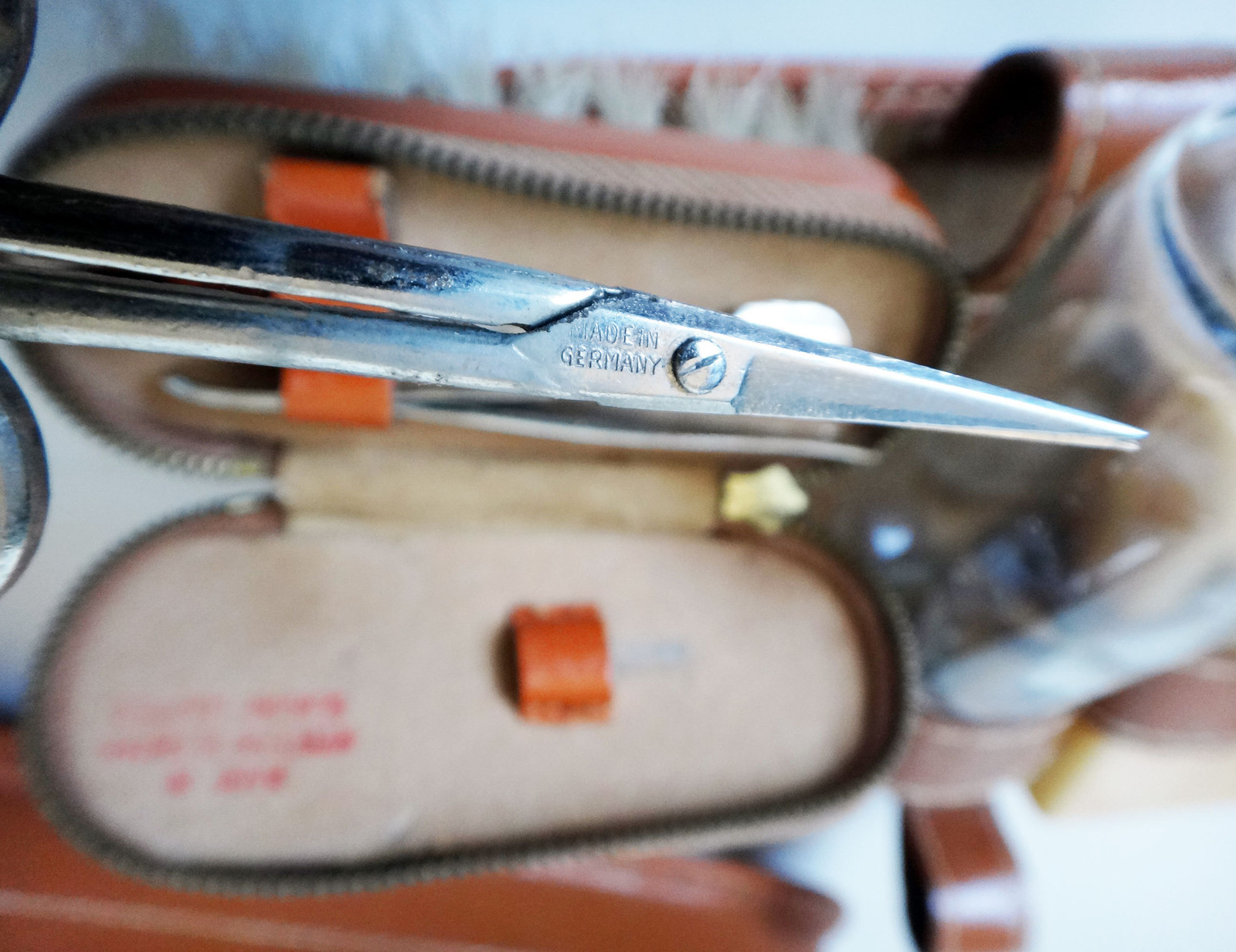 Vtg Leather Toiletry 50s case Sovereign cufflink jewelry hard case shaving kit