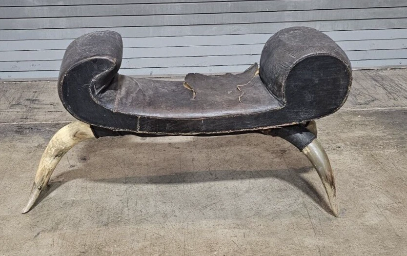 Reposapiés de banco otomano rectangular con pie de cuerno y cuero estilo occidental Foto 2 de 4