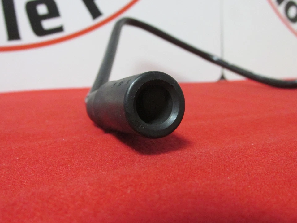 Tubo de drenaje de aceite Dodge Ram 5,9 L Cummins diésel NUEVO OEM MOPAR Foto 2 de 4