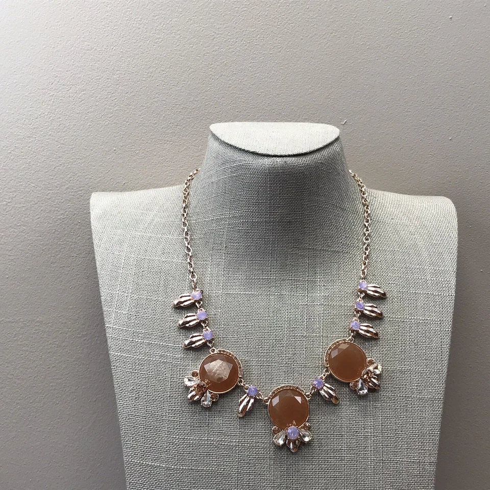 Colar declaração de strass opala rosa ouro rosa - Imagem 2 de 4