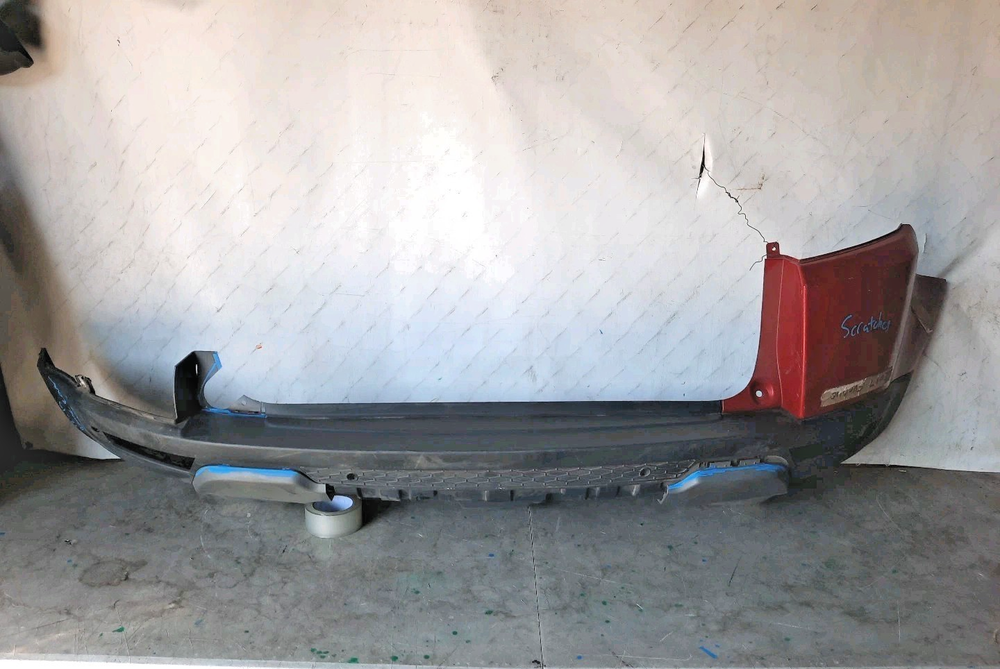 2012-2019 Land Rover Range Rover Evoque Genuine OEM Rear Bumper Cover Used