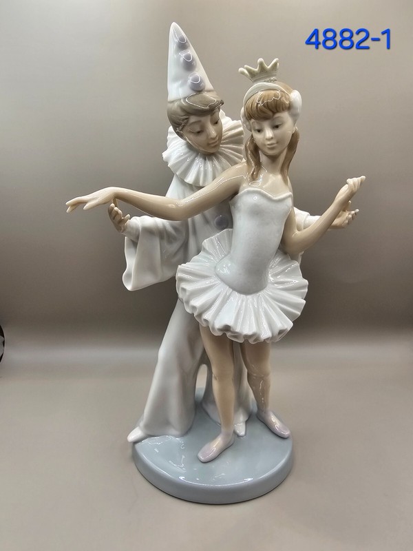 Lladro, 4882, "Carnival Couple", 1974-1995, Retired, "READ"