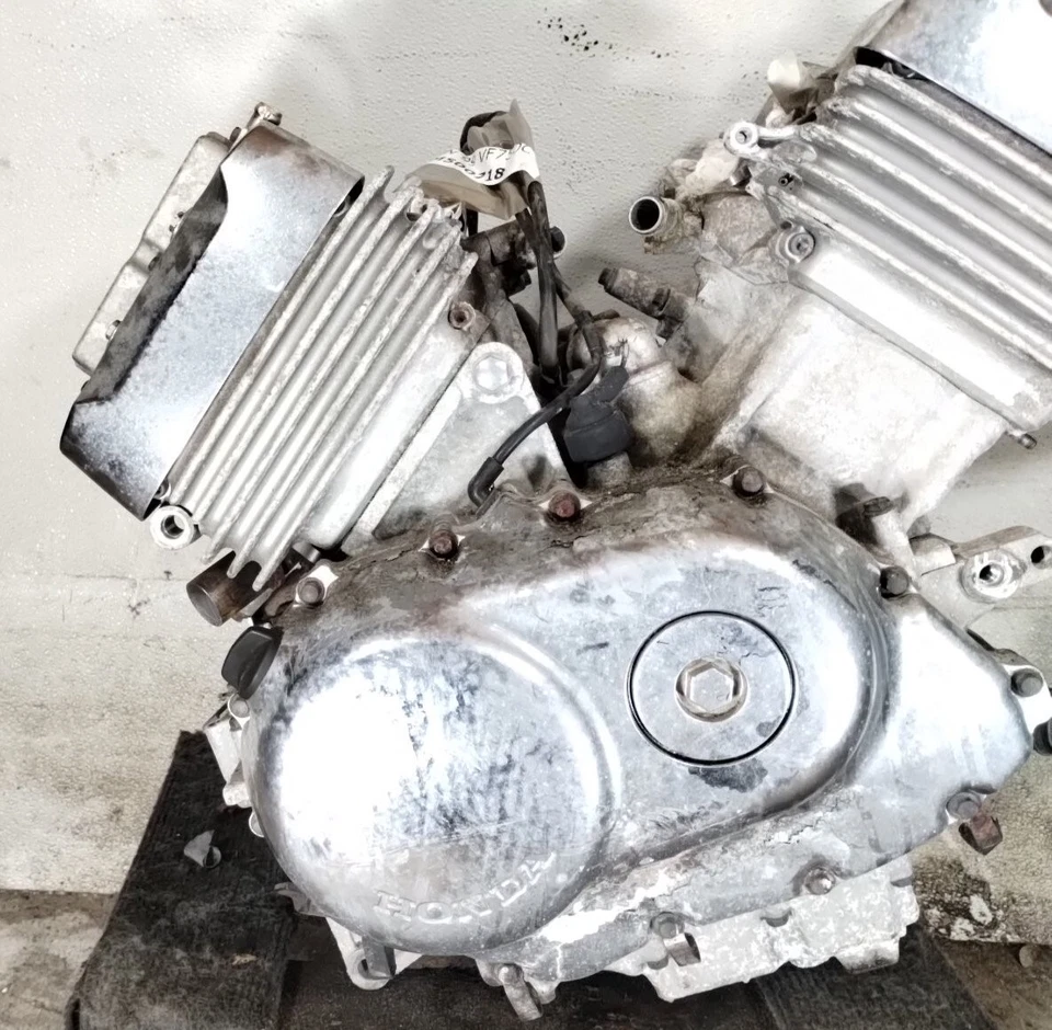 Honda VF750C Magna 750 1999 motor completo garantía y garantía Foto 3 de 4