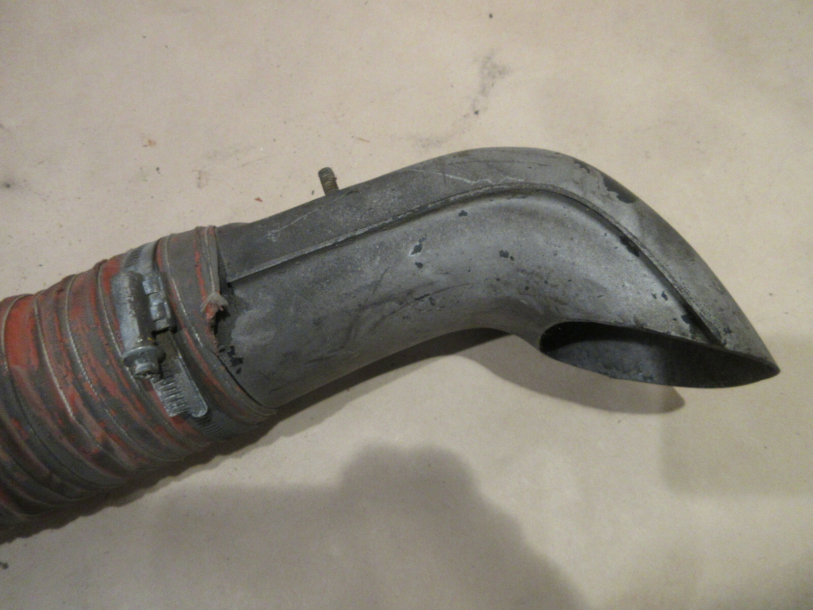 Ferrari Testarossa - Rear Brake Air Conveyor / Duct & Hose PN 124943