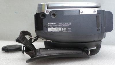 Sony Handycam DCR-HC26 Mini DV Digital Camcorder Touchscreen Sony Handycam DCR-HC26 Mini DV Digital Camcorder Touchscreen