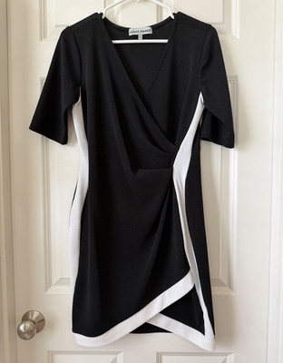 Almost Famous Women's Black/White Colorblock V-Neck Sheath Dress L, Stretch